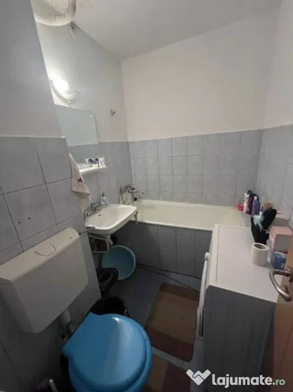 Garsonieră decomandată în Brazda lui Novac