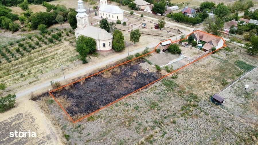 Casă cu 4 camere cu Teren 2208 Mp în Voiteg