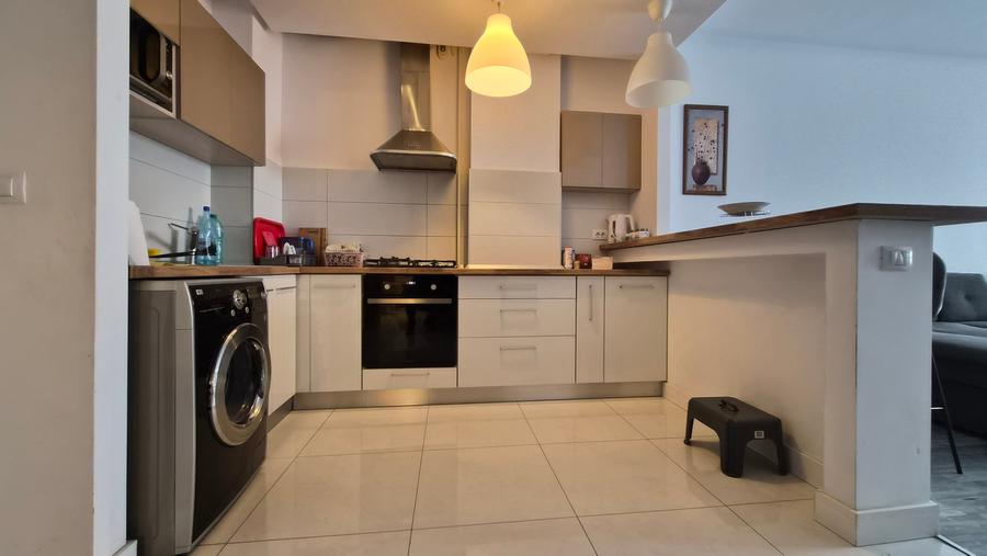 Apartament cu 2 camere nedecomandat, mobilat în Central