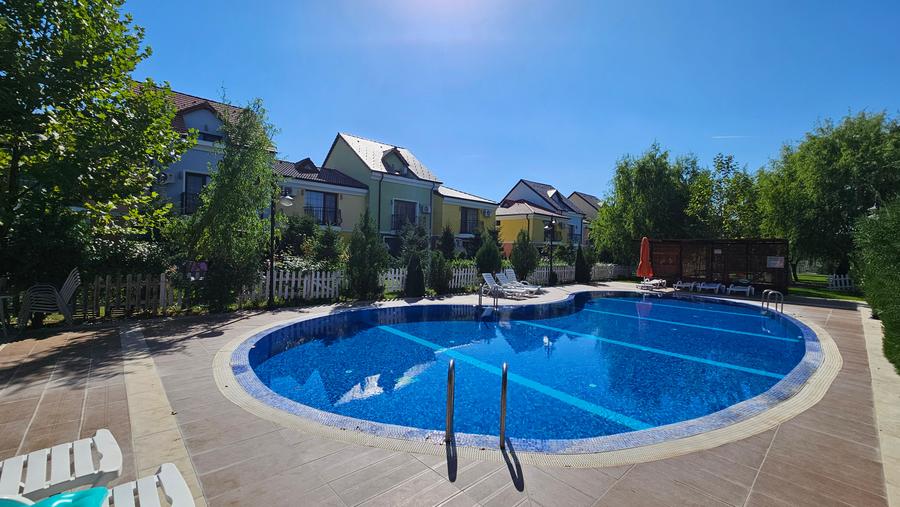 Duplex cu 4 camere cu Piscina în Nord