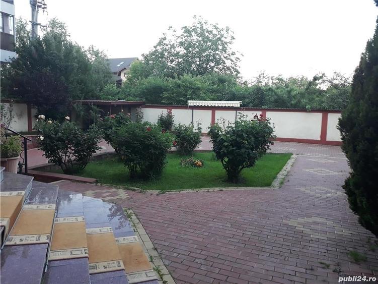 Casă cu 13 camere cu Teren 1000 Mp în Ghencea