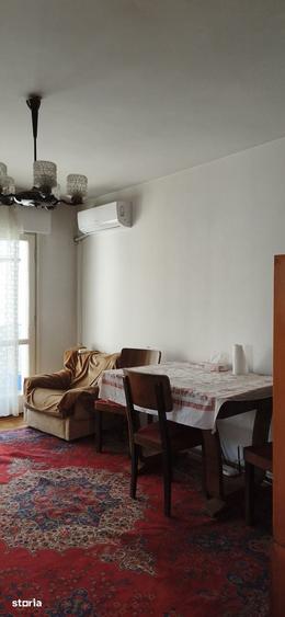 Apartament cu 3 camere decomandat în Centrul Civic