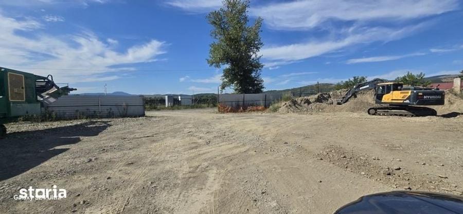 Teren de 10092 mp, în Central