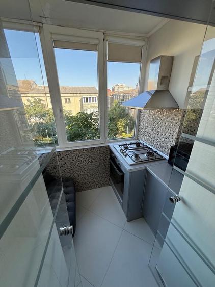 Apartament cu 2 camere decomandat în Exterior Vest