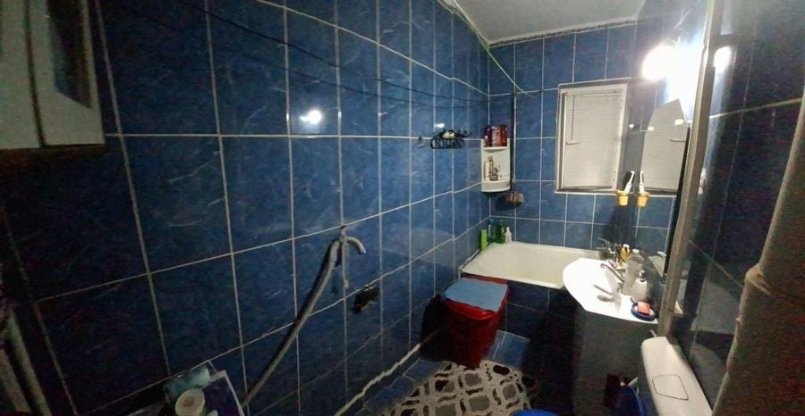 Apartament cu 3 camere semidecomandat în Popoveni
