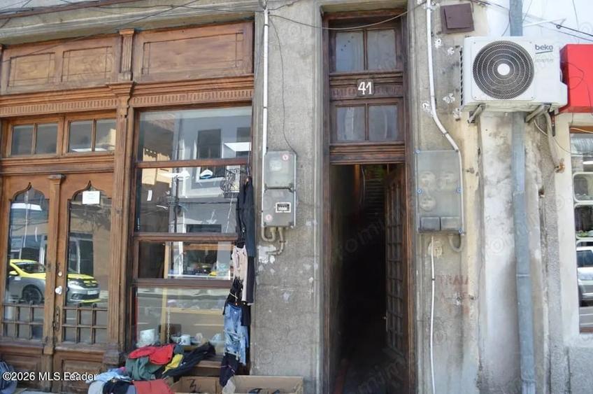 Casă cu Teren 1339 Mp în Central