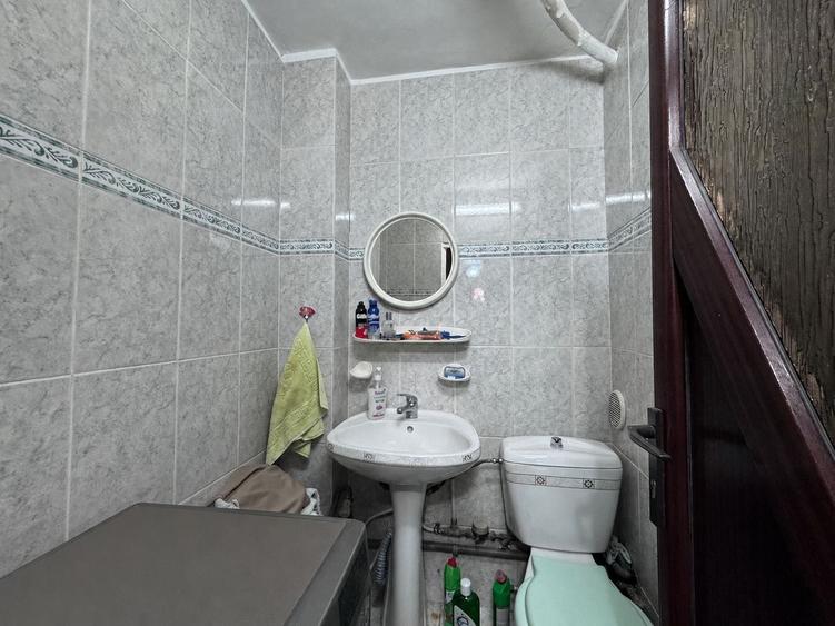 Apartament cu 4 camere decomandat în Mărăști