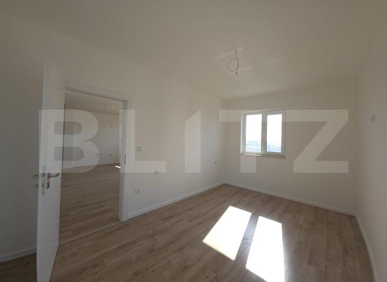 Apartament cu 3 camere semidecomandat în Nord