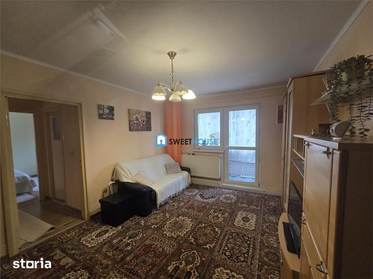 Apartament cu 2 camere semidecomandat în Central