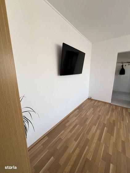Apartament cu 3 camere semidecomandat, mobilat în Iancului