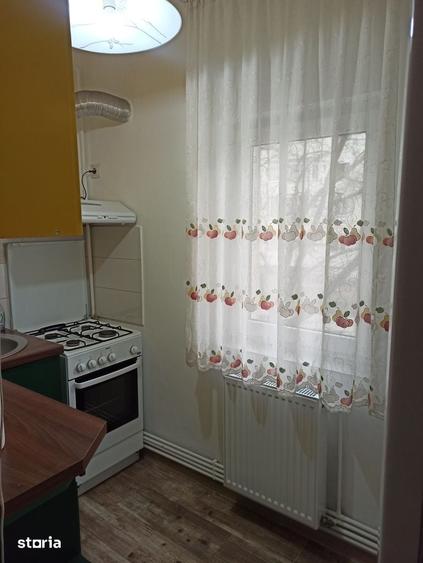 Garsonieră decomandată în Popa Șapcă