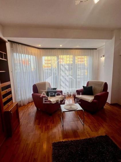 Apartament cu 4 camere decomandat în Aradului