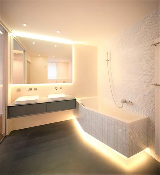 Apartament cu 3 camere decomandat, mobilat în Iancu Nicolae