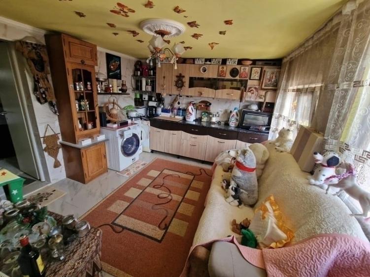 Casă individuală cu 3 camere în Central