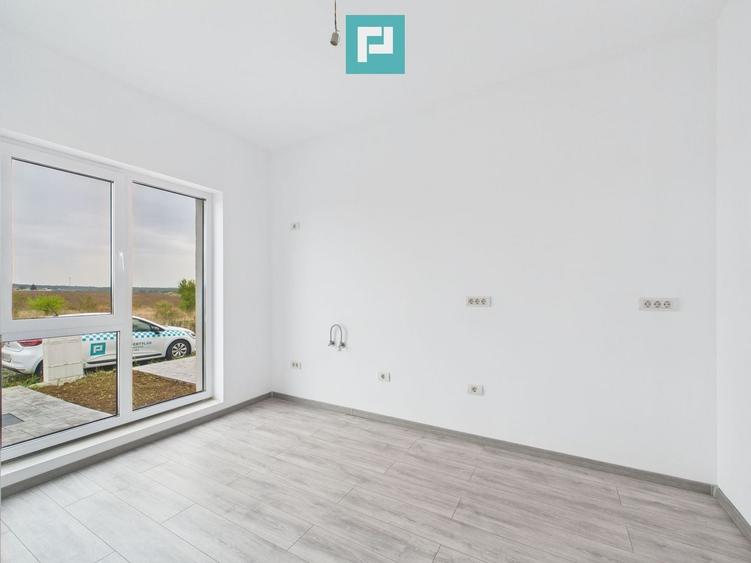 Duplex cu 3 camere cu Canalizare în Pișchia