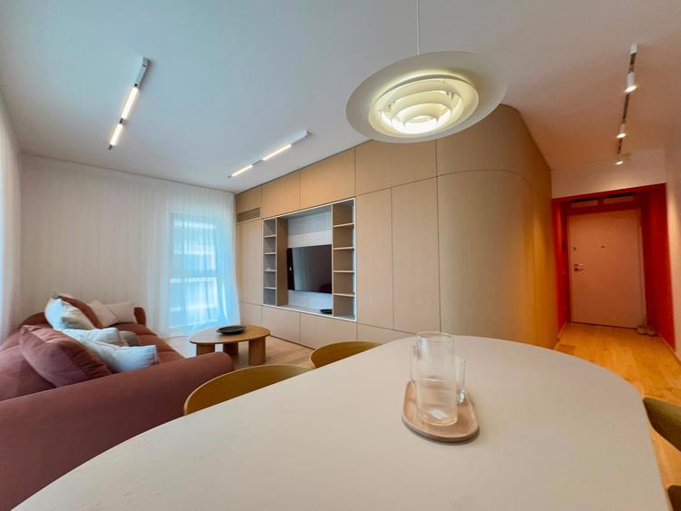 Apartament cu 3 camere decomandat în Pipera