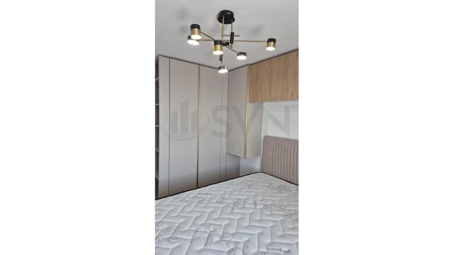 Apartament cu 3 camere semidecomandat, mobilat în Obor