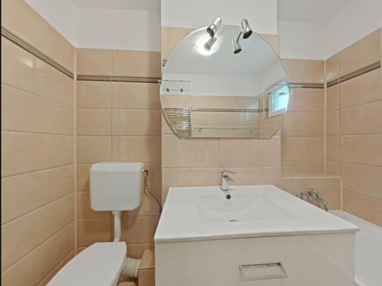 Apartament cu 2 camere în Astra