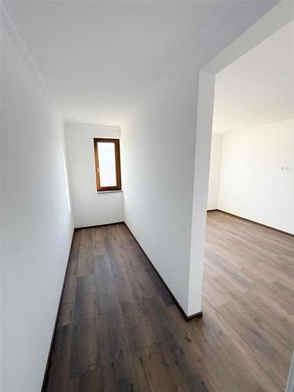 Casă cu 4 camere cu Teren 500 Mp în Sântandrei
