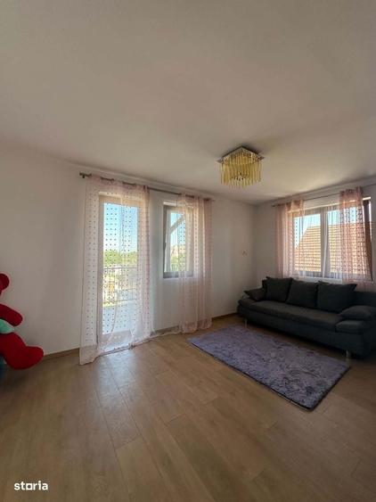 Casă cu 4 camere decomandat în Lucian Blaga