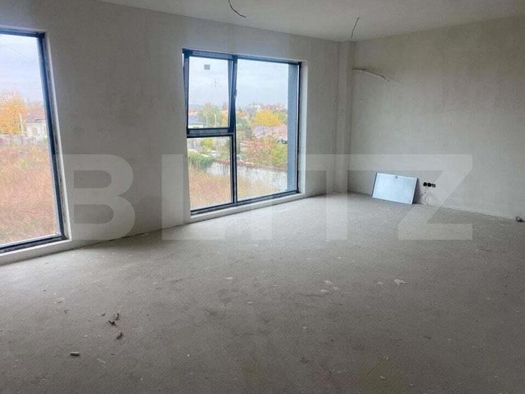 Apartament cu 2 camere decomandat în Mihai Bravu