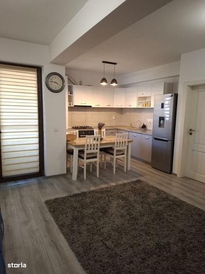 Apartament cu 3 camere în Florești