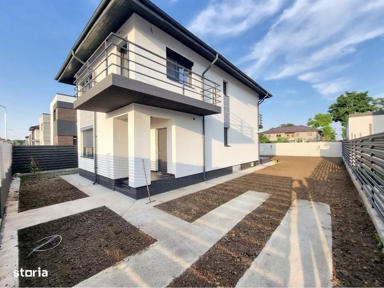 Casă cu 4 camere cu Teren 500 Mp în Central