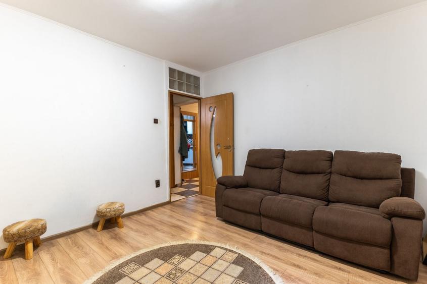 Apartament cu 2 camere decomandat în Decebal