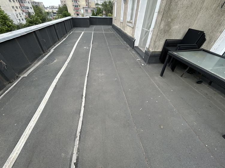 Apartament cu 3 camere decomandat, mobilat în Tomis Nord