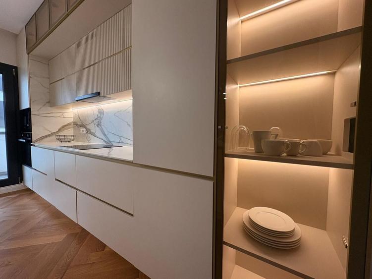 Apartament cu 3 camere decomandat, mobilat în Pipera