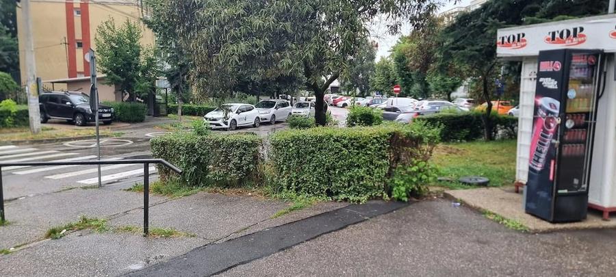 Spațiu comercial, de 80 mp, în Eremia