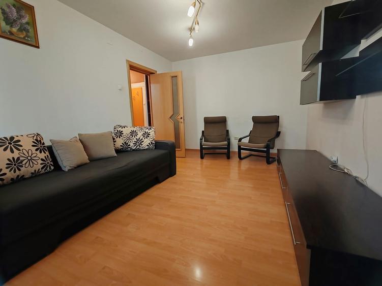Apartament cu 2 camere decomandat în Lacul Tei