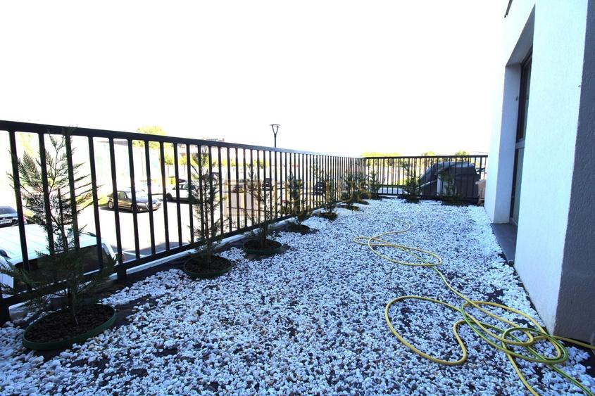 Apartament cu 3 camere decomandat, mobilat în Lipovei
