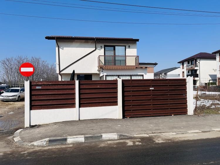 Duplex cu 5 camere cu Canalizare în Chiajna