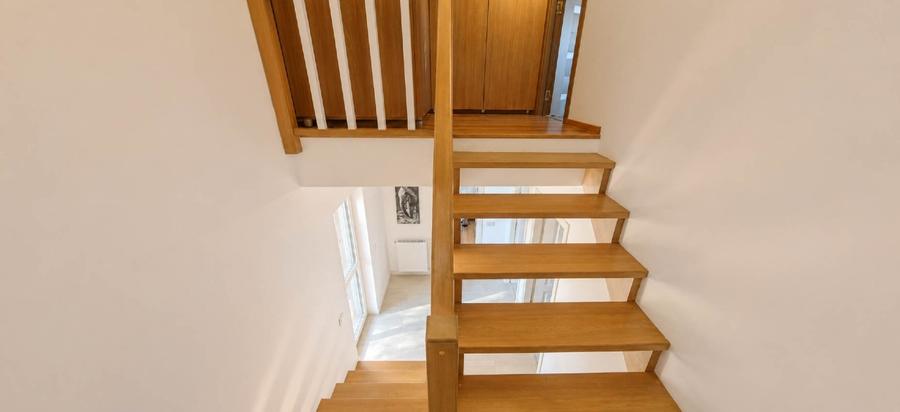 Casă cu 4 camere cu Teren 400 Mp în Tărlungeni