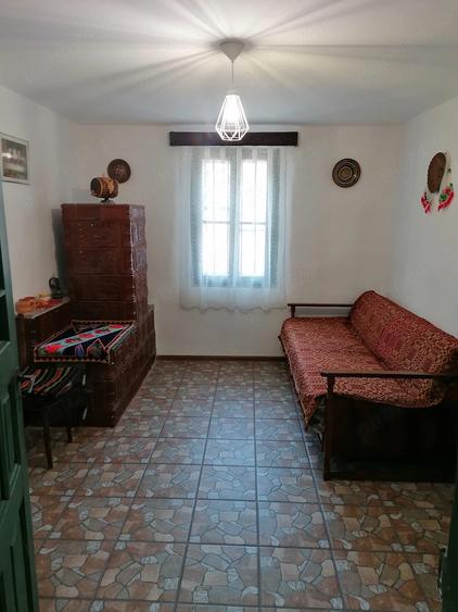 Casă cu Teren 1150 Mp în Vârtop