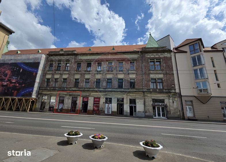 Spațiu comercial, de 54.95 mp, în P-ța Unirii