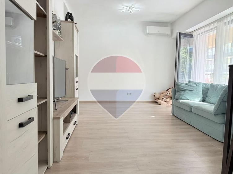 Apartament cu 2 camere semidecomandat în Basarab