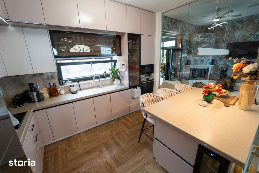 Casă cu 5 camere cu Teren 1000 Mp în Cumpăna