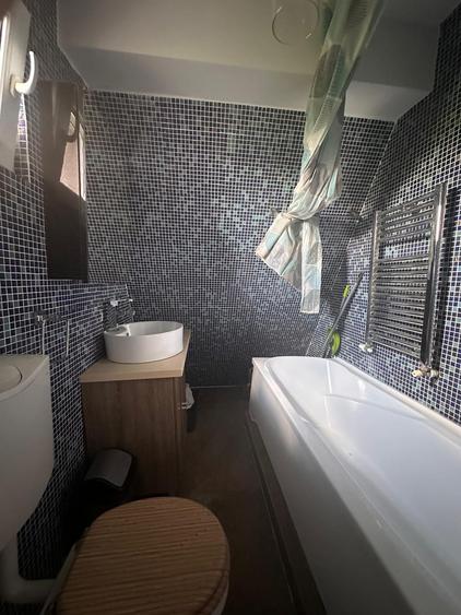 Apartament cu 2 camere decomandat în Berceni