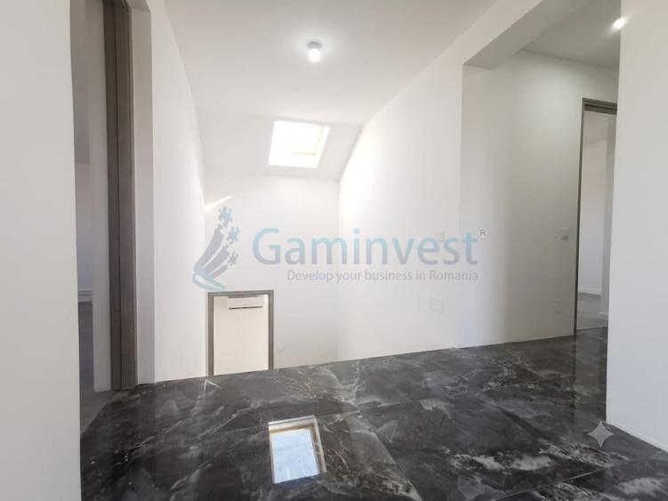 Casă individuală cu 6 camere cu Canalizare în Paleu