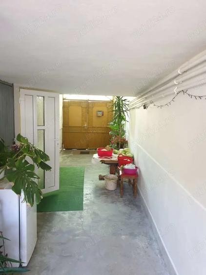 Apartament cu 4 camere decomandat în 14 Mai