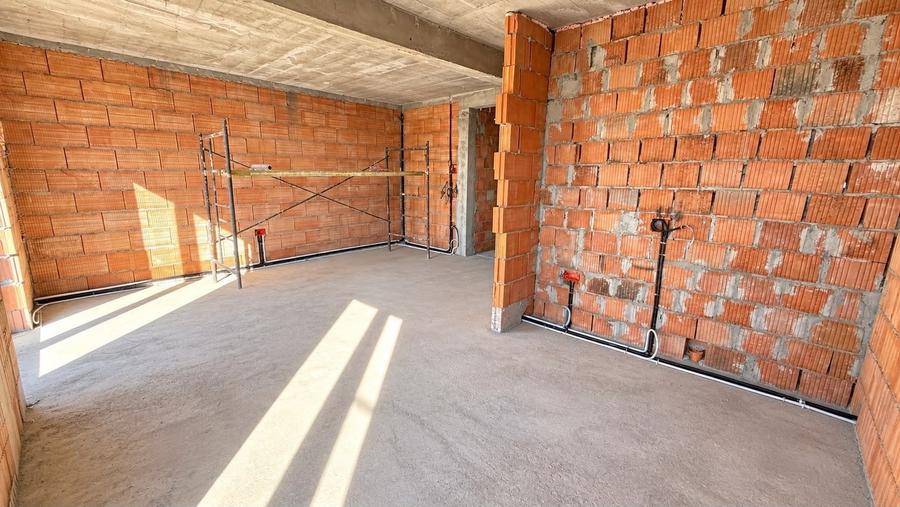 Duplex cu 3 camere cu Canalizare în Săcălaz