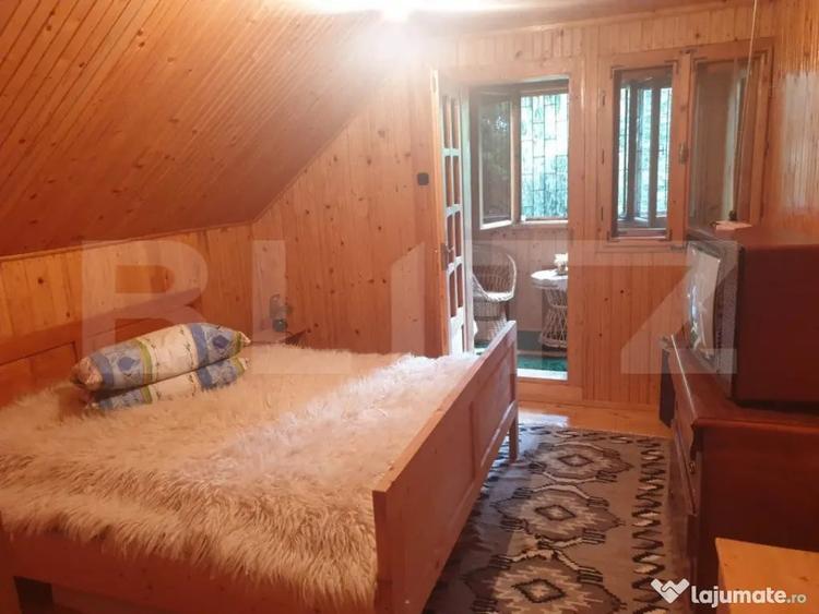 Cabana de vanzare, cu 4 camere, 100 mp, zona Piatra Fantanel - 1