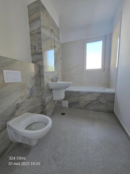 Apartament cu 2 camere decomandat în Aradului