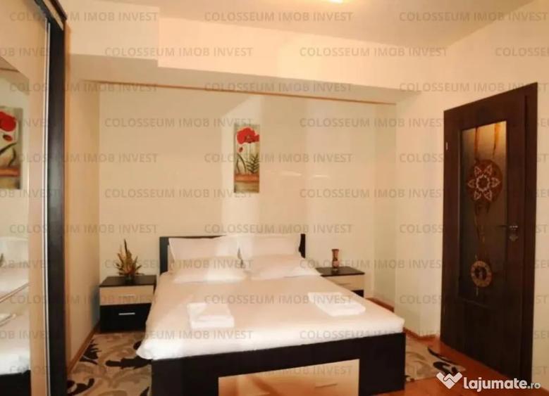 Apartament cu 3 camere decomandat în Centrul Istoric