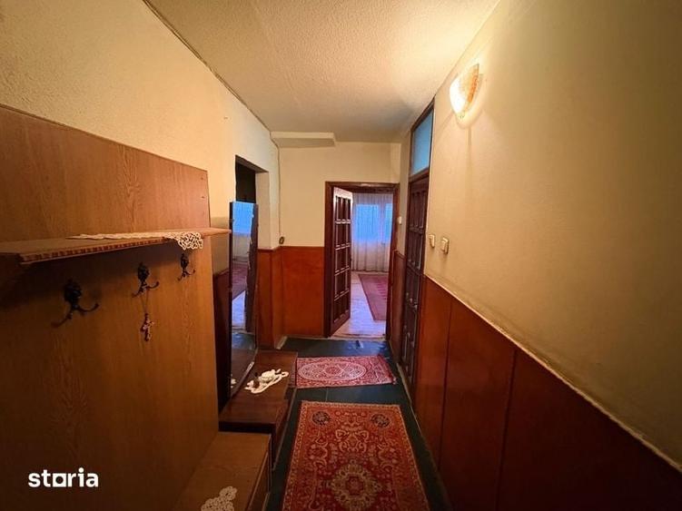 Apartament cu 3 camere în Micro 3