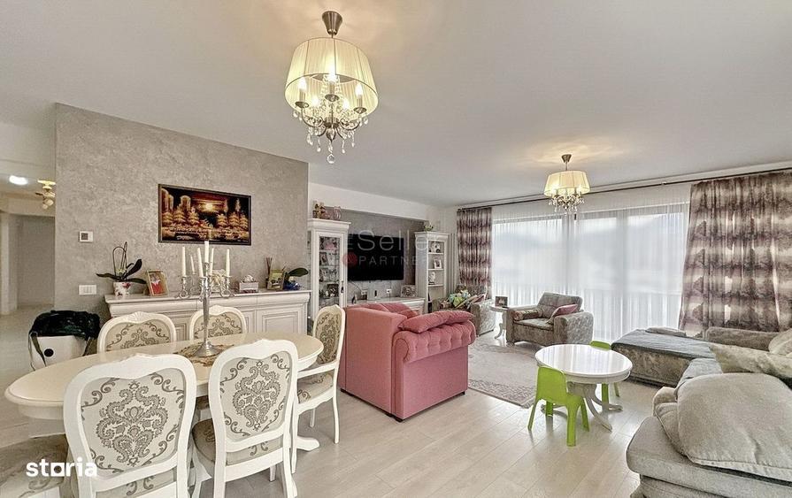 Apartament cu 4 camere în Noua