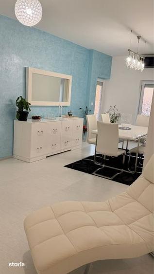 Apartament cu 4 camere decomandat, mobilat în Central