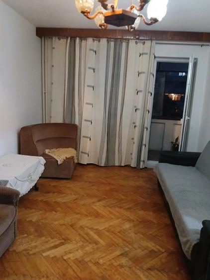 Apartament cu 2 camere semidecomandat în Vest